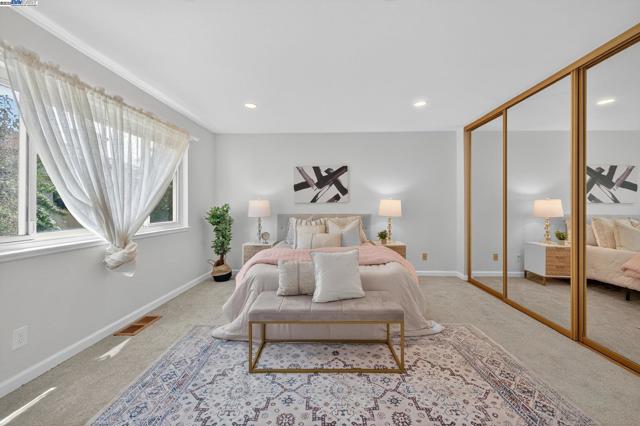 6574 Conestoga Ln, Dublin CA: https://media.crmls.org/mediaz/dfa9b4dc-bce9-4580-9ede-fb0ea2994e14.jpg
