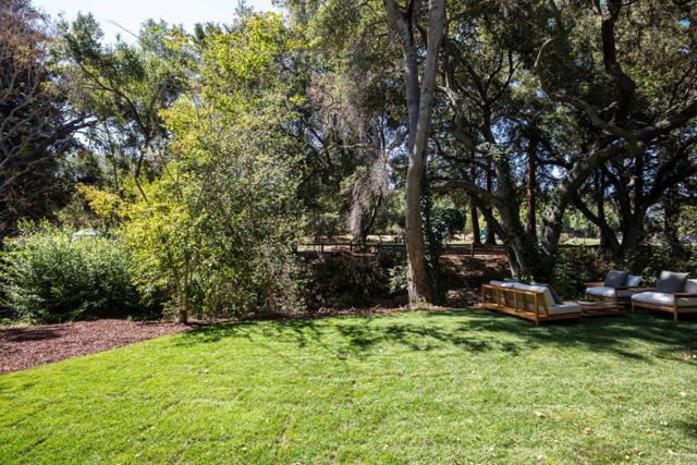 3618 Laguna Avenue, Palo Alto CA: https://media.crmls.org/mediaz/dfaaa792-46e5-42b0-8c17-caae2aa9b581.jpg