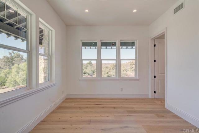24321 Barona Mesa Road, Ramona CA: https://media.crmls.org/mediaz/dfab768f-00a9-4aed-9825-a3f210d4afa1.jpg