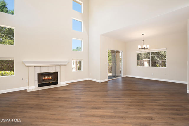 1012 Pan Court, Newbury Park CA: https://media.crmls.org/mediaz/dfacdc17-df02-461d-b05c-11a83cdb522d.jpg