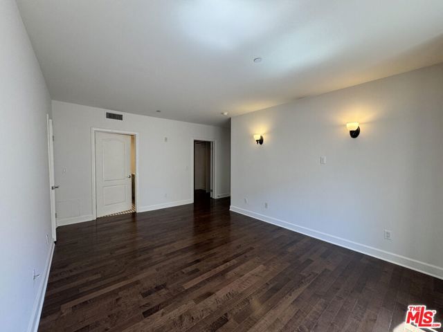 1522 Amherst Avenue, Los Angeles CA: https://media.crmls.org/mediaz/dfad4abc-dba7-419c-b495-cebb5bca5f09.jpg