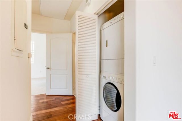 917 S New Hampshire Avenue, Los Angeles CA: https://media.crmls.org/mediaz/dfae17f2-58be-4457-b321-5d29be8ebd8a.jpg
