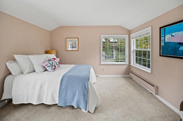 0 San Antonio 3 SE Ocean, Carmel CA: https://media.crmls.org/mediaz/dfaef79b-898c-44b7-b362-e6afefcaf151.jpg