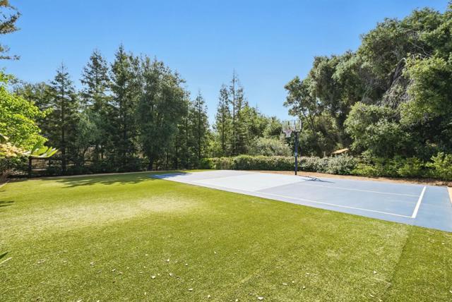 12690 Dianne Drive, Los Altos Hills CA: https://media.crmls.org/mediaz/dfafd1c5-b94a-4b61-b876-0fed98edcf26.jpg