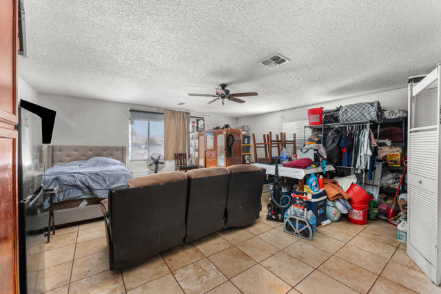 83307 Tourmaline Avenue, Indio CA: https://media.crmls.org/mediaz/dfafe1d0-45a0-468c-a333-a8be7affca53.jpg