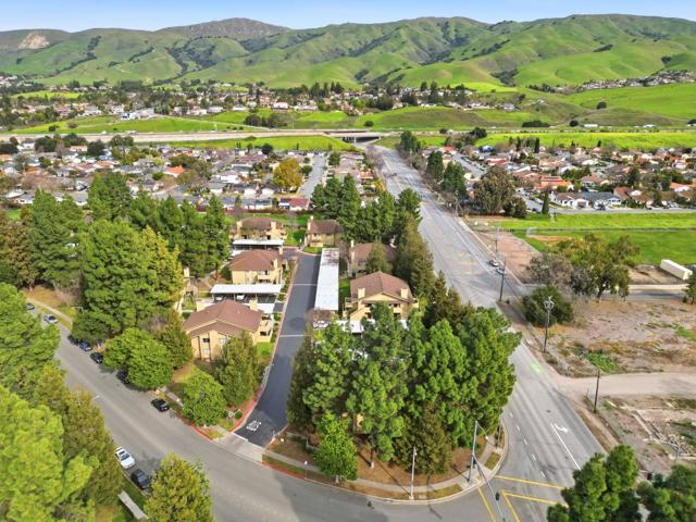 46902 Fernald, Fremont CA: https://media.crmls.org/mediaz/dfb03000-d3a3-4cde-9b74-acb0699107d0.jpg