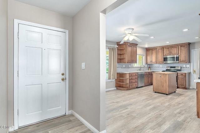 1209 Rosewood Avenue, Camarillo CA: https://media.crmls.org/mediaz/dfb22746-0897-4adb-bd21-5e491b4bbeac.jpg
