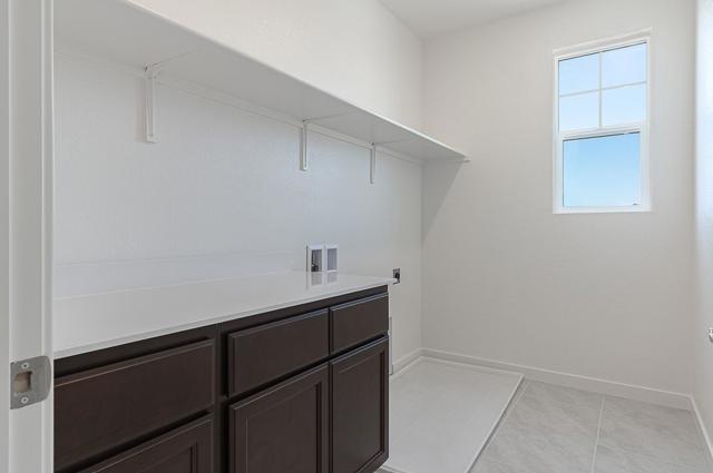 3035 Benetti Street, Lathrop CA: https://media.crmls.org/mediaz/dfb285d7-ba79-483c-8567-aeb53e86d6ec.jpg