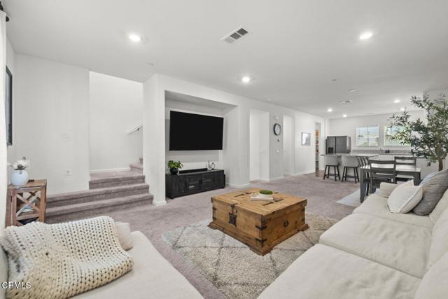 Detail Gallery Image 15 of 39 For 586 Apricot Ln, Fillmore,  CA 93015 - 3 Beds | 2/1 Baths