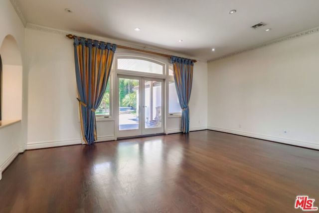 114 S Layton Drive, Los Angeles CA: https://media.crmls.org/mediaz/dfb38268-2c71-4fa7-8bd1-d26c9d2e5189.jpg