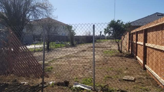 7440 38th Avenue, Sacramento CA: https://media.crmls.org/mediaz/dfb561df-fa53-4014-b070-b71bde26b528.jpg