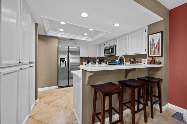 Detail Gallery Image 9 of 25 For 868 Venice Glen, Escondido,  CA 92026 - 2 Beds | 2 Baths