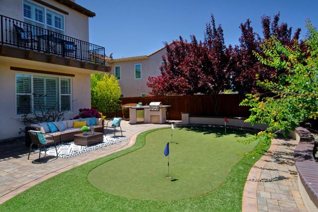 7160 Eagle Ridge Drive, Gilroy CA: https://media.crmls.org/mediaz/dfb651a3-41e3-4bdd-a00d-aecedcdec5b4.jpg