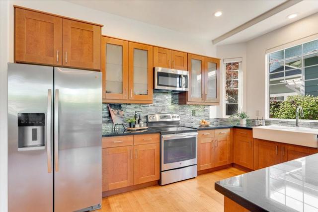 513 Hill Street, Capitola CA: https://media.crmls.org/mediaz/dfb69a36-71a5-4e4e-bd6d-f87d14414b07.jpg