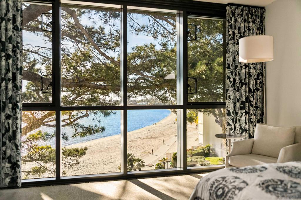 3940 Gresham St - photo 15