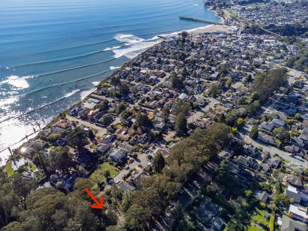 Dfb85845 8715 473F 815D C4A325446308 714 Escalona Drive, Capitola, Ca 95010 &Lt;Span Style='BackgroundColor:transparent;Padding:0Px;'&Gt; &Lt;Small&Gt; &Lt;I&Gt; &Lt;/I&Gt; &Lt;/Small&Gt;&Lt;/Span&Gt;