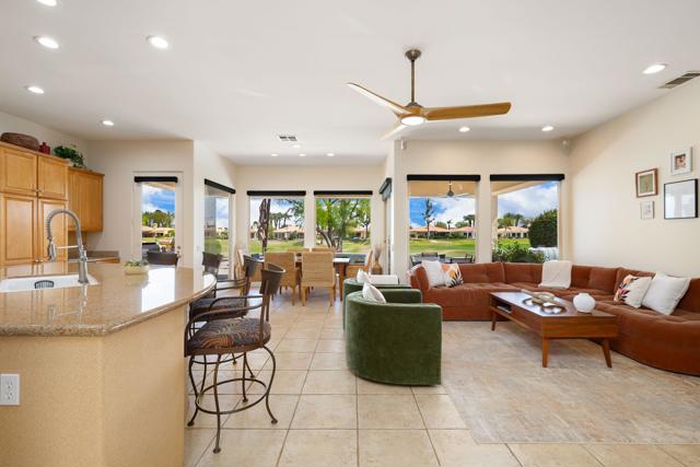 80305 Cedar, La Quinta CA: https://media.crmls.org/mediaz/dfb93c5a-3dd9-4df1-968f-5e043954055a.jpg