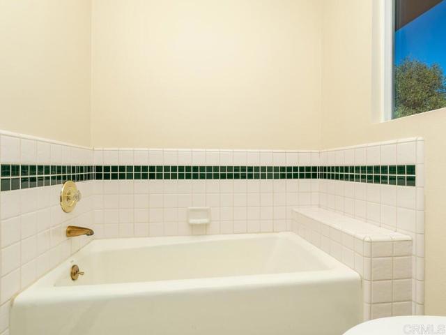 Detail Gallery Image 34 of 65 For 2844 Live Oak Park Rd, Fallbrook,  CA 92028 - 4 Beds | 2/1 Baths