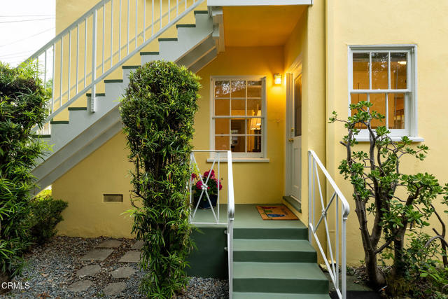 1750 E Villa Street, Pasadena CA: https://media.crmls.org/mediaz/dfbbd4ec-de0f-4842-a208-0d100086bbc4.jpg