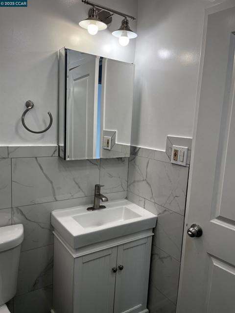 320 Maine Ave, Richmond CA: https://media.crmls.org/mediaz/dfbc570a-97c3-4e76-a003-649c2d4666f8.jpg