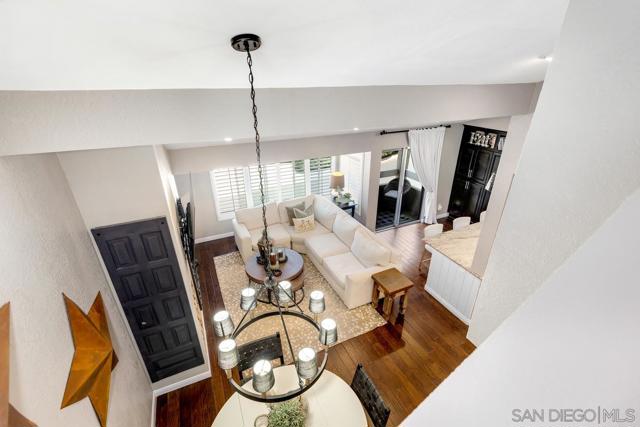 4533 Gesner St, San Diego CA: https://media.crmls.org/mediaz/dfbef878-6854-41f4-bfcb-54b4b12b392c.jpg