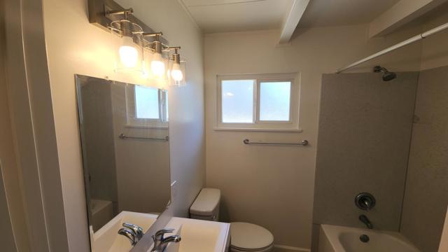 37109 Dondero Way, Fremont CA: https://media.crmls.org/mediaz/dfbefad7-94f6-4ef6-aa1b-93373f6396e9.jpg