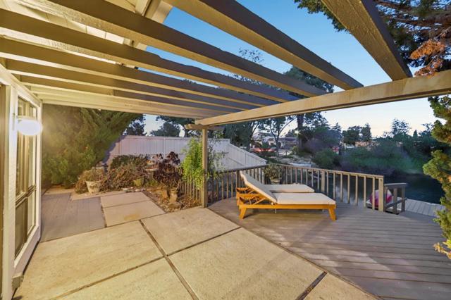 1 Spinnaker Place, Redwood City CA: https://media.crmls.org/mediaz/dfbf5c8f-d0ff-45d1-8f11-8dba2f6a8d39.jpg