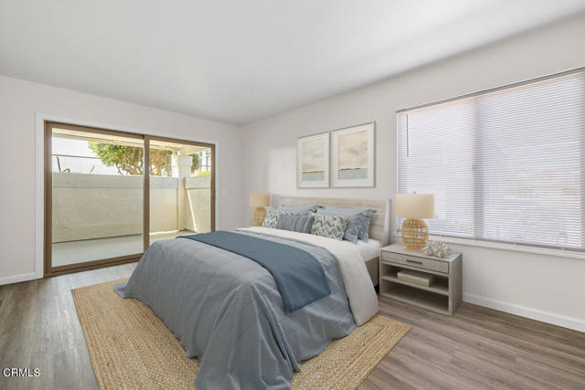 3107 Harbor Boulevard, Oxnard CA: https://media.crmls.org/mediaz/dfbfe922-6790-45c7-a5db-4c72b607151e.jpg
