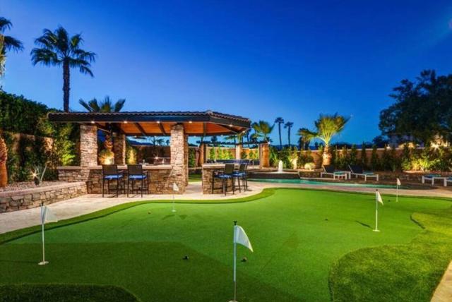 145 Via Solaro, Rancho Mirage CA: https://media.crmls.org/mediaz/dfbfee60-9d99-4c26-94ef-bd136c5e9b71.jpg
