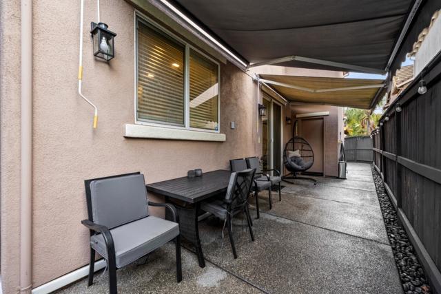 2372 Donner Pass Avenue, Sacramento CA: https://media.crmls.org/mediaz/dfc04650-c3ef-4b57-b4e4-63a14b0b3208.jpg