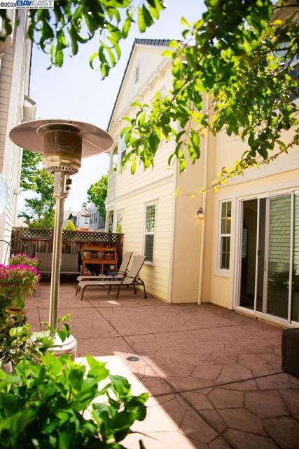 4719 Malayan, San Ramon CA: https://media.crmls.org/mediaz/dfc0a216-17cc-4439-9de5-cf17d2d3c5c5.jpg