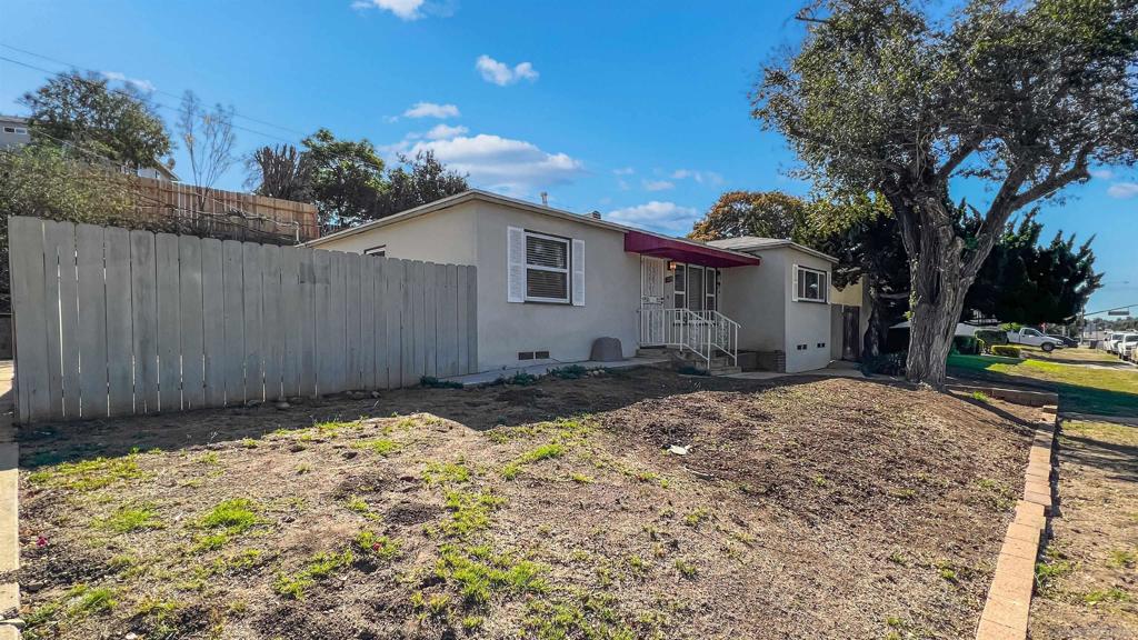 Dfc0A5D7 F0F7 47A0 941E 3861Ac0A22Da 1795 Lemon Grove Ave, Lemon Grove, Ca 91945 &Lt;Span Style='BackgroundColor:transparent;Padding:0Px;'&Gt; &Lt;Small&Gt; &Lt;I&Gt; &Lt;/I&Gt; &Lt;/Small&Gt;&Lt;/Span&Gt;