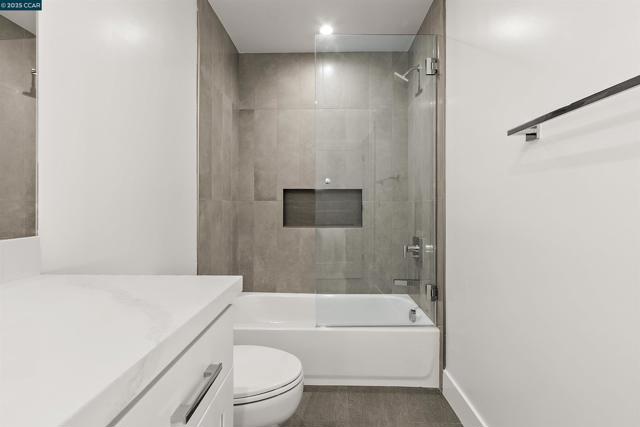 706 St Marys Rd, Lafayette CA: https://media.crmls.org/mediaz/dfc0d207-844f-4816-b21c-c3a0e698d92f.jpg