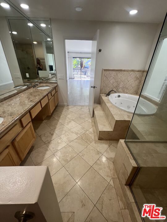 1654 Michael Lane, Pacific Palisades CA: https://media.crmls.org/mediaz/dfc19440-2a8f-4a1e-b16b-9f6f3ee2ee91.jpg