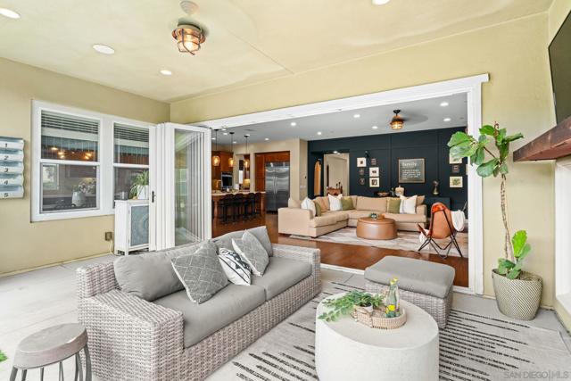 15740 Bacara Ct, San Diego CA: https://media.crmls.org/mediaz/dfc19978-5e26-4b53-b0f7-37bd2fd6e318.jpg