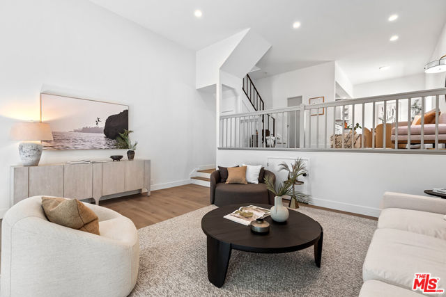 3516 Via Dolce, Marina del Rey CA: https://media.crmls.org/mediaz/dfc205e7-7533-44a7-b58c-e00cbaee9e0a.jpg