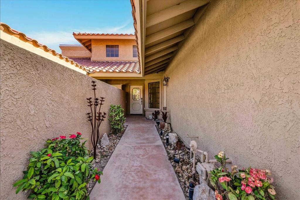 MLS #219137326DA image #2