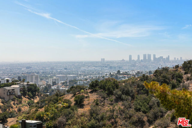 2742 Creston Drive, Los Angeles CA: https://media.crmls.org/mediaz/dfc26e13-3feb-4cc8-abc4-d3e8044184bb.jpg