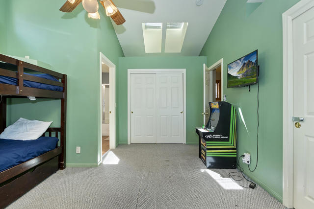 387 Wren Drive, Big Bear CA: https://media.crmls.org/mediaz/dfc32d6c-f593-44d8-8528-053f33ef9e69.jpg