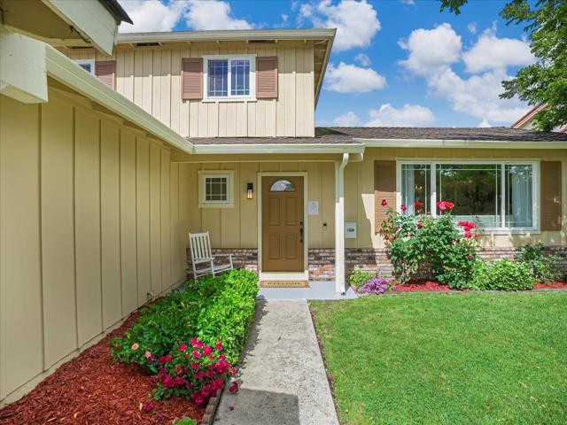 651 Starbush Drive, Sunnyvale CA: https://media.crmls.org/mediaz/dfc445b0-db38-4282-9f58-8b0f35f4b607.jpg