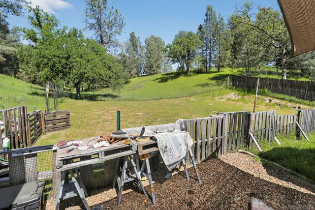 16522 Stagecoach, Corning CA: https://media.crmls.org/mediaz/dfc457a0-fa32-4d2b-a5c9-318a5954c03e.jpg