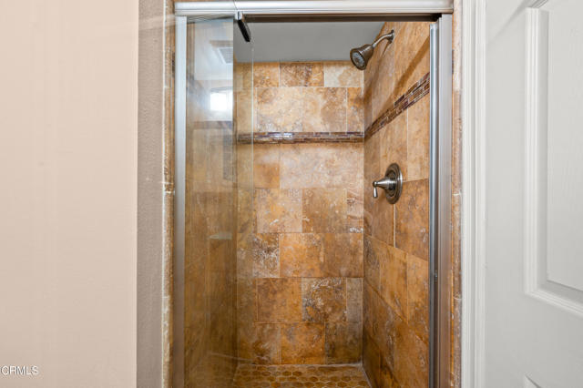 Detail Gallery Image 15 of 32 For 4210 via Arbolada #301,  Los Angeles,  CA 90042 - 2 Beds | 2 Baths