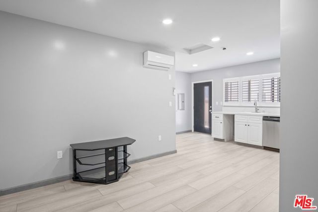 8322 Colegio Drive, Los Angeles CA: https://media.crmls.org/mediaz/dfc4bdbb-db36-40a8-91d0-d6266afd77ea.jpg