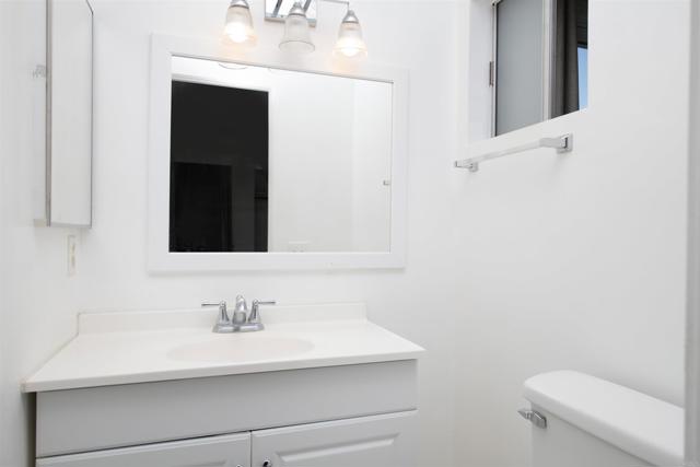 Detail Gallery Image 16 of 31 For 3890 Vista Campana #78,  Oceanside,  CA 92057 - 2 Beds | 1/1 Baths