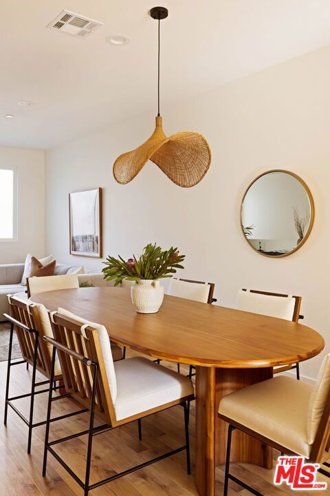 1544 Chia Way photo 3
