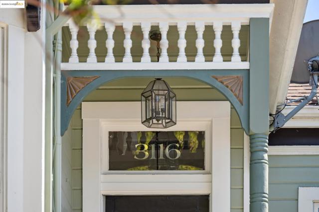 3116 Harrison St, Oakland CA: https://media.crmls.org/mediaz/dfc6e625-e532-416f-a417-693710dc7a86.jpg