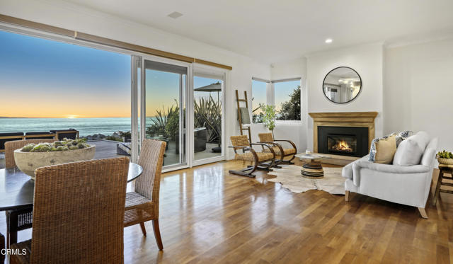 Detail Gallery Image 4 of 28 For 5344 Rincon Beach Park Dr, Ventura,  CA 93001 - 4 Beds | 3 Baths