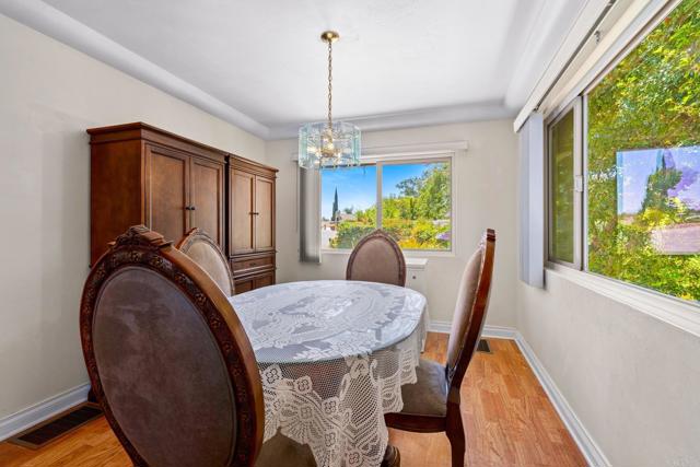 1338 Palomar, Escondido CA: https://media.crmls.org/mediaz/dfc7ac3d-8eee-4170-a099-6b4eb5d49aa6.jpg