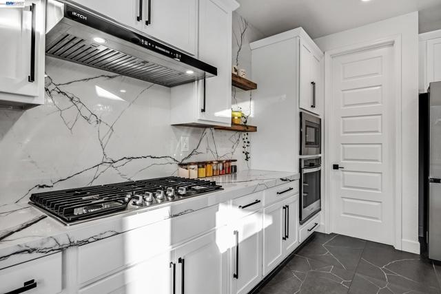 Image 4 of 60 For 259 Eagle Nest Dr