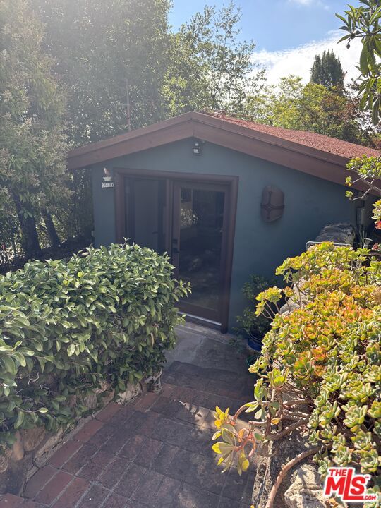 2033 Corral Canyon Road, Malibu CA: https://media.crmls.org/mediaz/dfc87faf-53f8-46b1-93f7-f130b0c0424a.jpg
